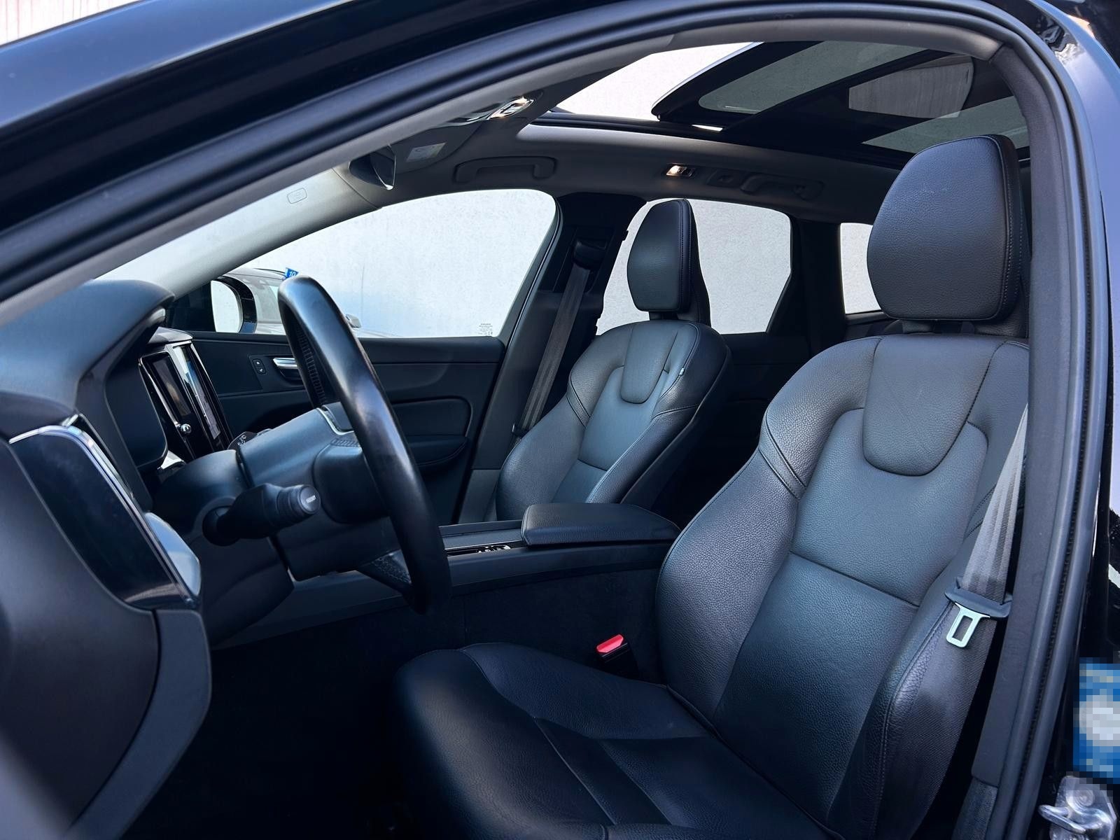 Volvo XC 60 Momentum AWD|1.HD|H-UP|PANO|DIGITAL|4xSHZ foto 17