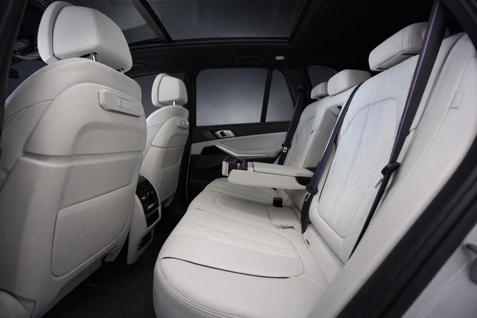 BMW X5 M60i 3x M SPORT PRO*INTEGRAL*INDIVIDUAL*VOLL foto 16