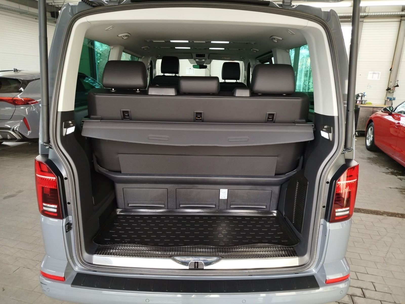 Volkswagen T6.1 Multivan 2.0 TDI DSG 4Motion Generation Six foto 8