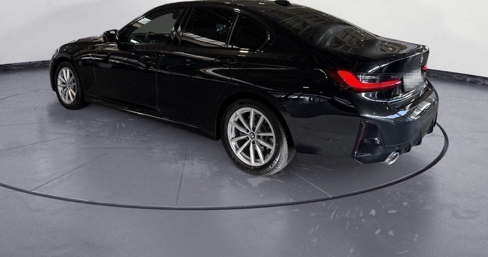 BMW 320i M Sport Head Up AHK foto 3