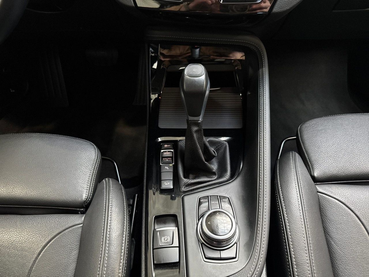 BMW X1 xDrive20i Sport Line Aut Kam,HiFi,LED,Navi,DA foto 18