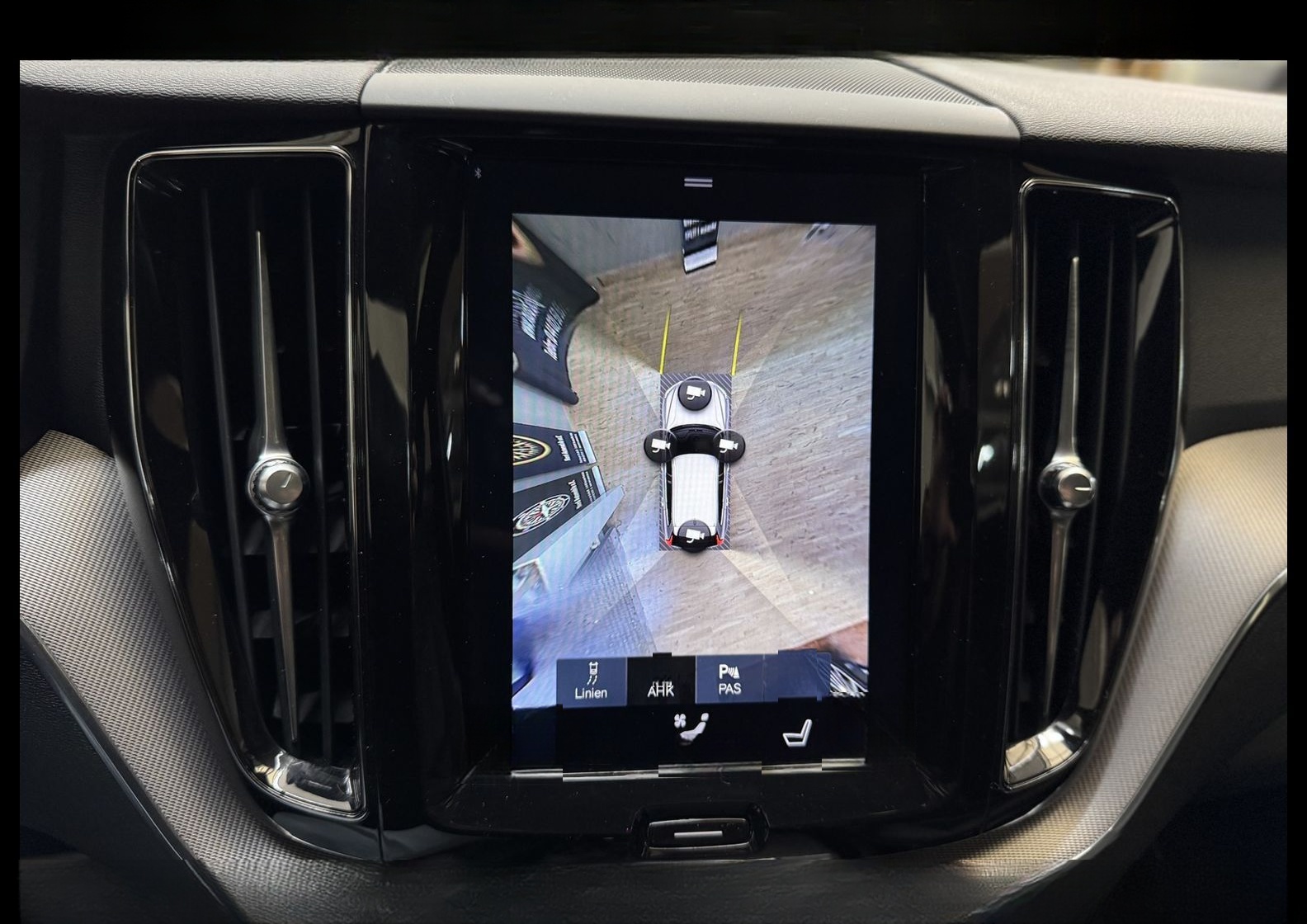 Volvo XC60 D4 R-Design *LED*PANO*BLIS*360°*MEMORY* R D foto 23