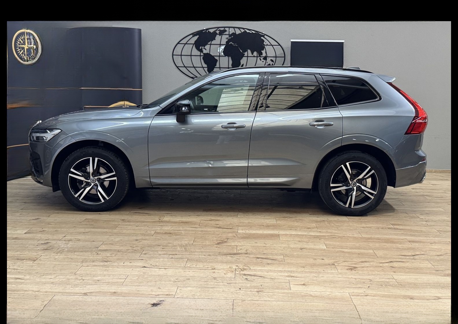 Volvo XC60 D4 R-Design *LED*PANO*BLIS*360°*MEMORY* R D foto 5