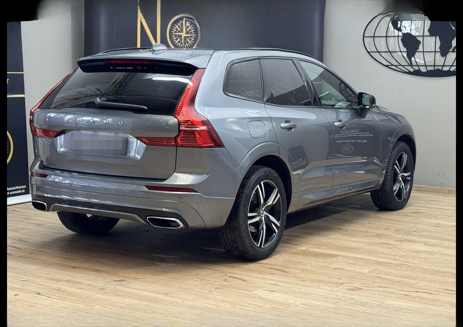 Volvo XC60 D4 R-Design *LED*PANO*BLIS*360°*MEMORY* R D foto 9