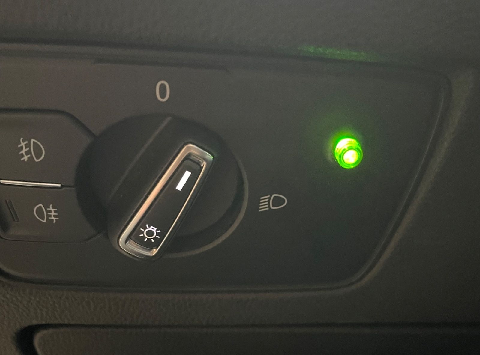 Volkswagen Passat Variant 1.8 TSI DSG Highline Variant ... foto 12