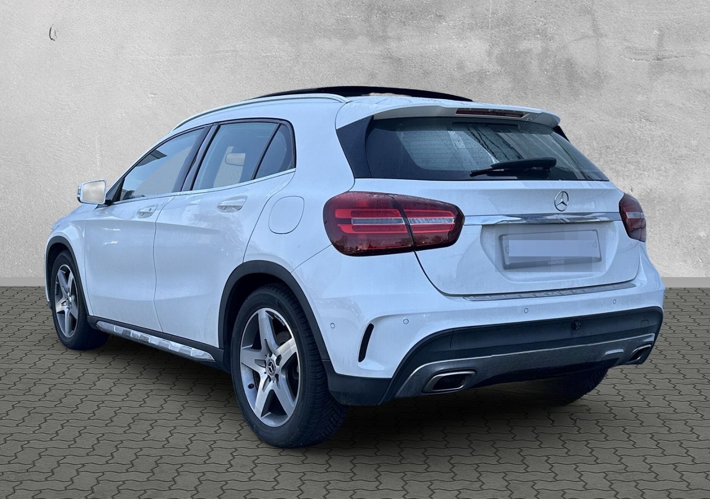 Mercedes-Benz GLA 200 AMG-Line Parkass. Sitzhzg.Navi LED Panor foto 3