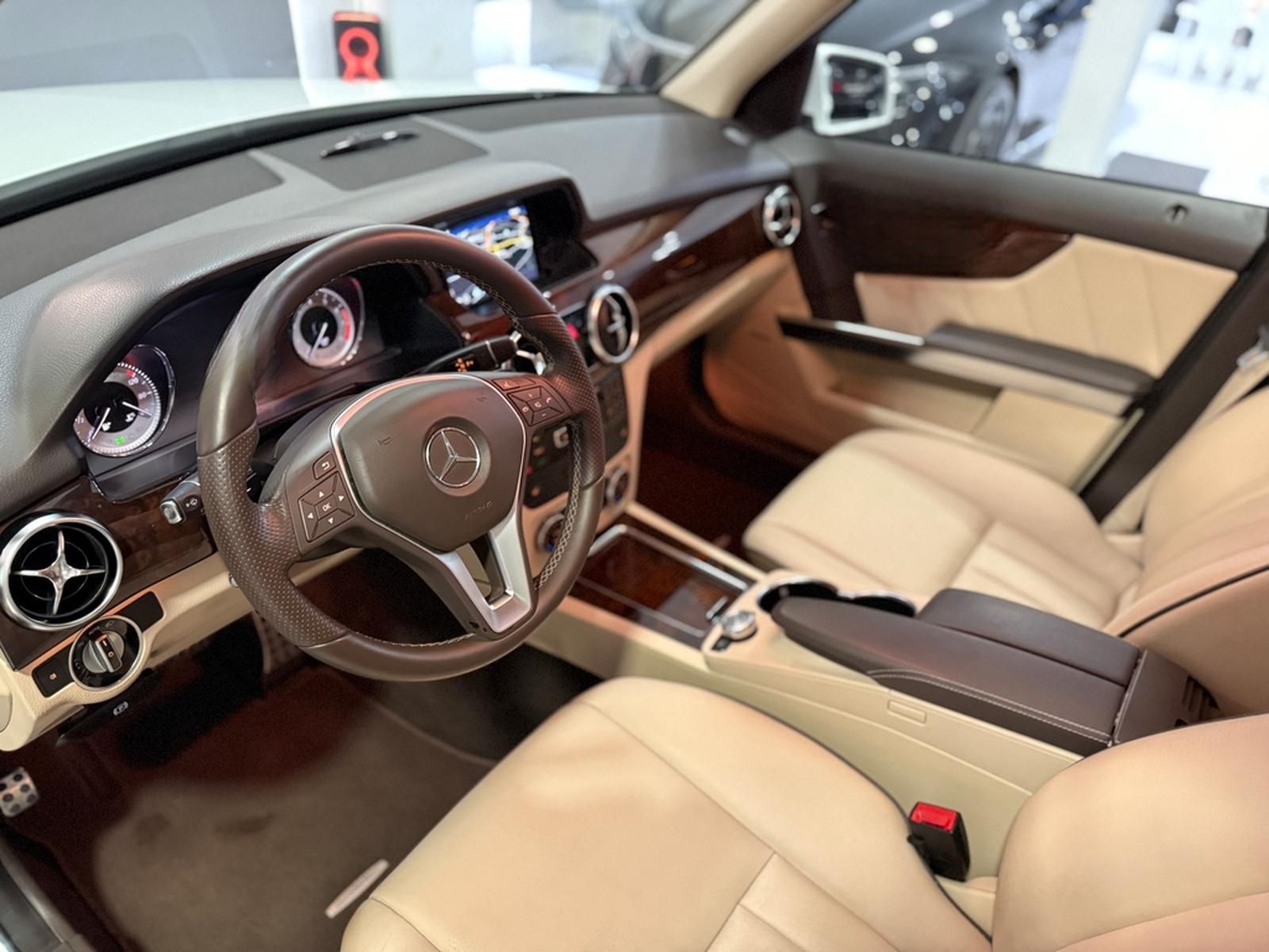 Mercedes-Benz GLK 350 4M AMG-Line *PANO*360*SPUR*DIST*H&K*LED* foto 18