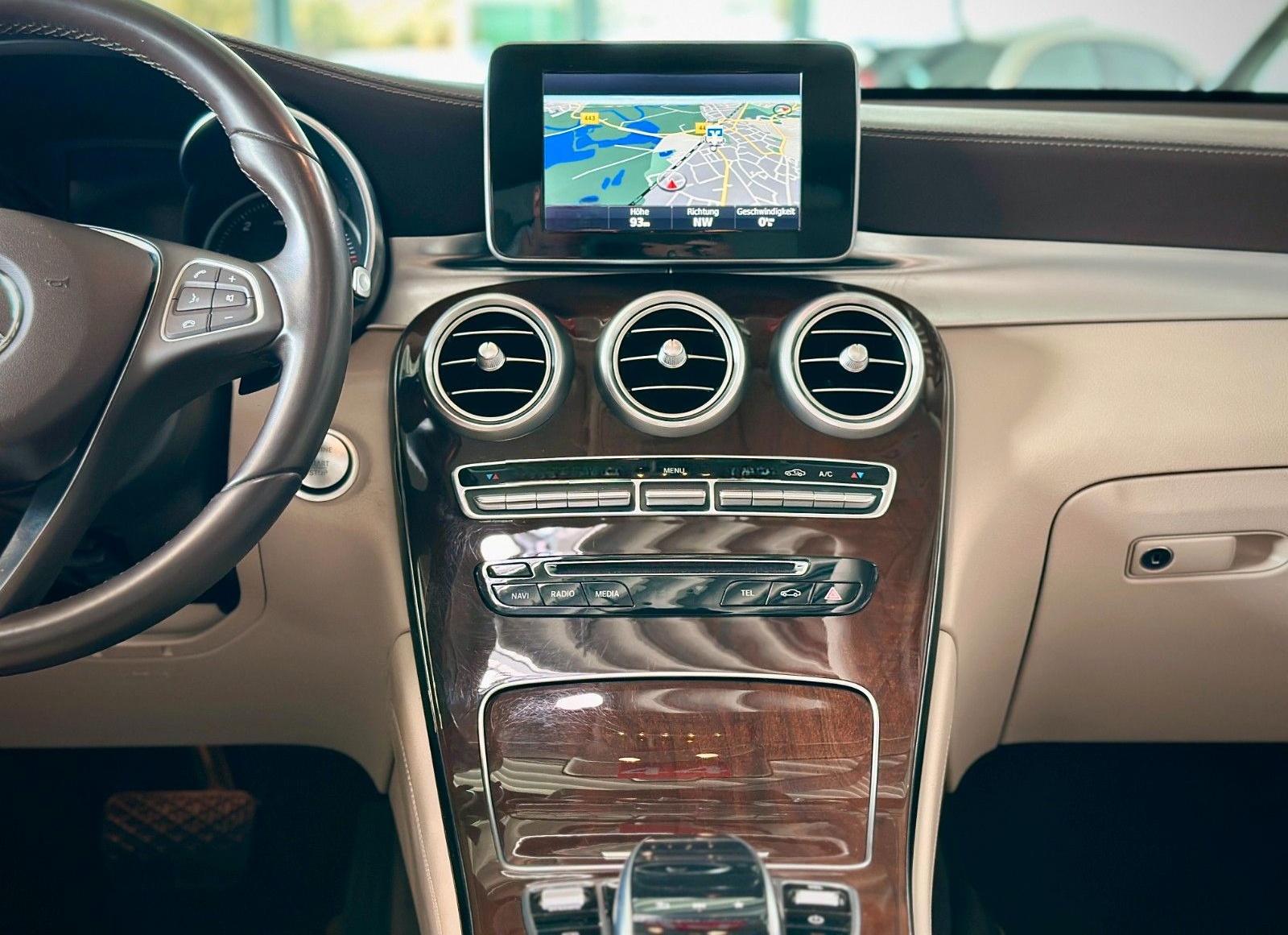 Mercedes-Benz GLC 220d 4Matic Exclusive 1.Hand*Distro+*Pano*AH foto 15