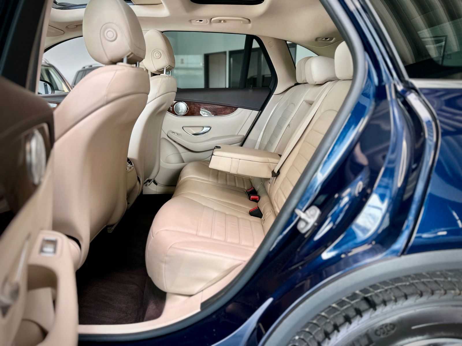 Mercedes-Benz GLC 220d 4Matic Exclusive 1.Hand*Distro+*Pano*AH foto 19
