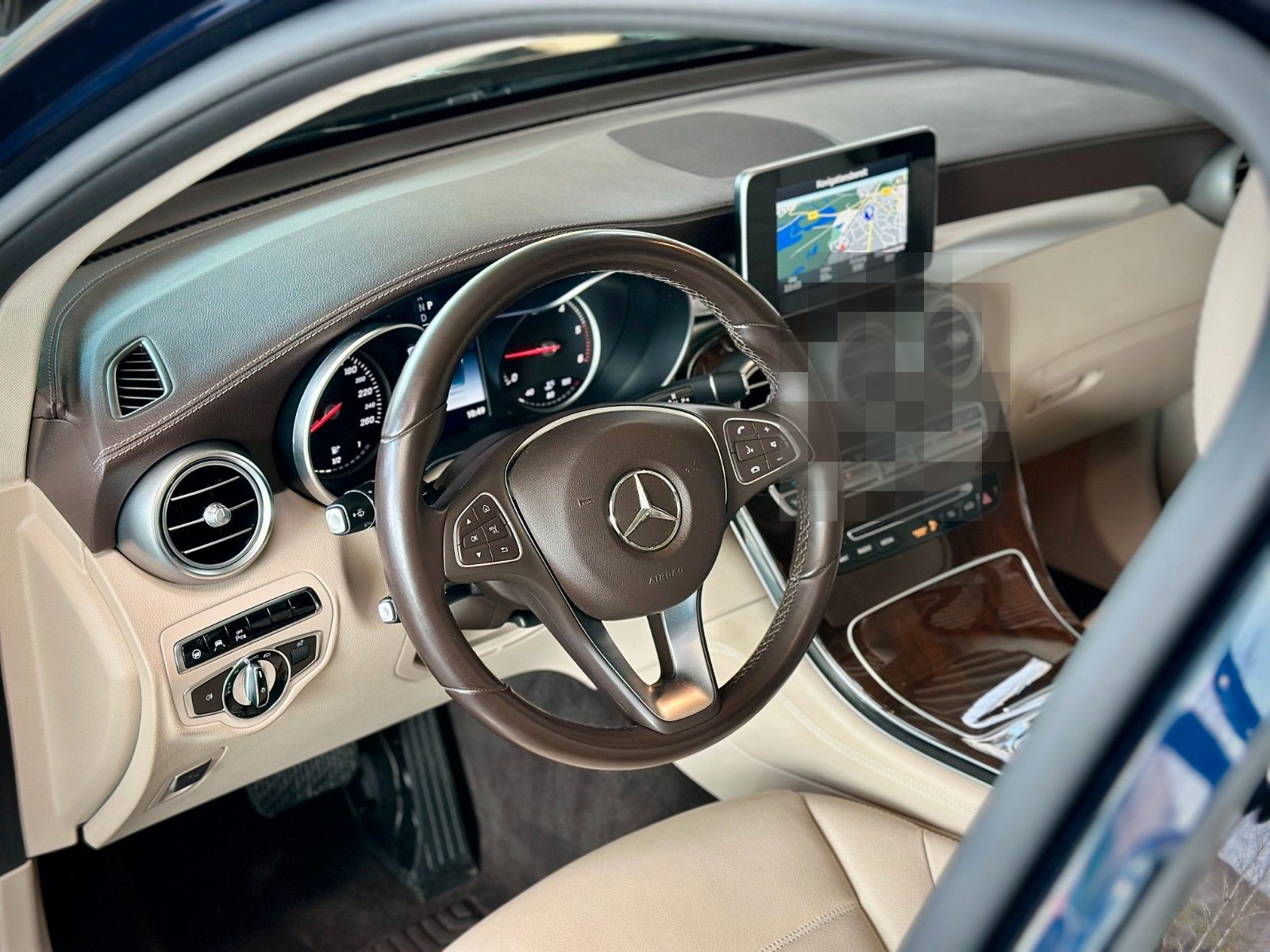 Mercedes-Benz GLC 220d 4Matic Exclusive 1.Hand*Distro+*Pano*AH foto 3