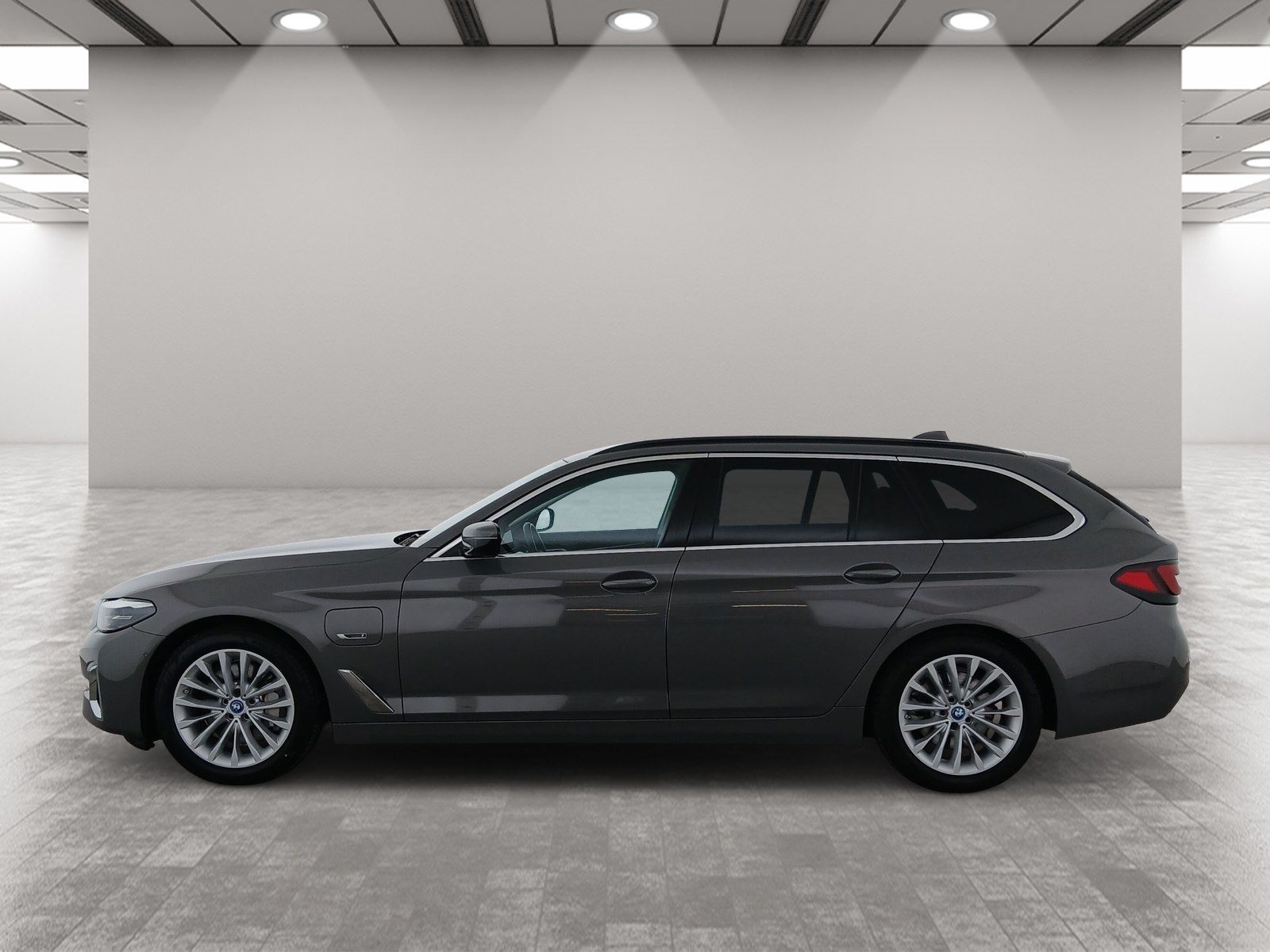 BMW 530e Touring AHK LiveCockpitProf Kamera HiFi foto 3