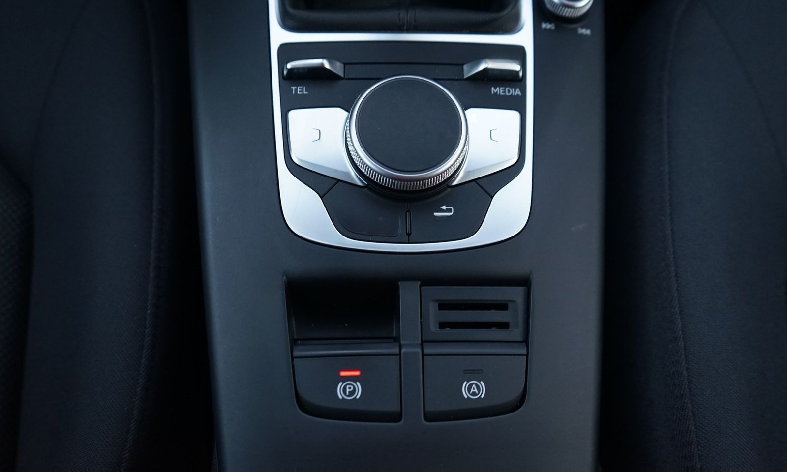 Audi A3 Sportback 1.0 TFSI Bi-Xenon Tempomat PDC foto 24
