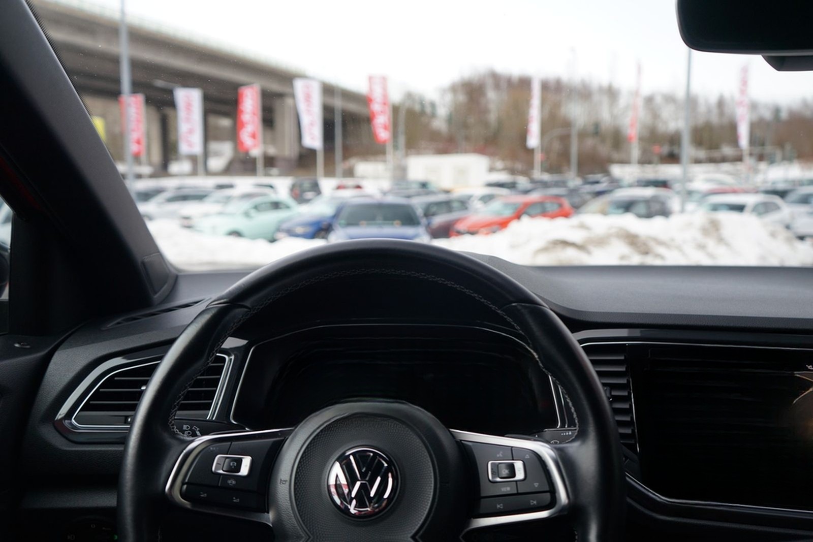 Volkswagen T-Roc 2.0 Sport R-Line 4Motion LED ACC AHK Navi foto 12