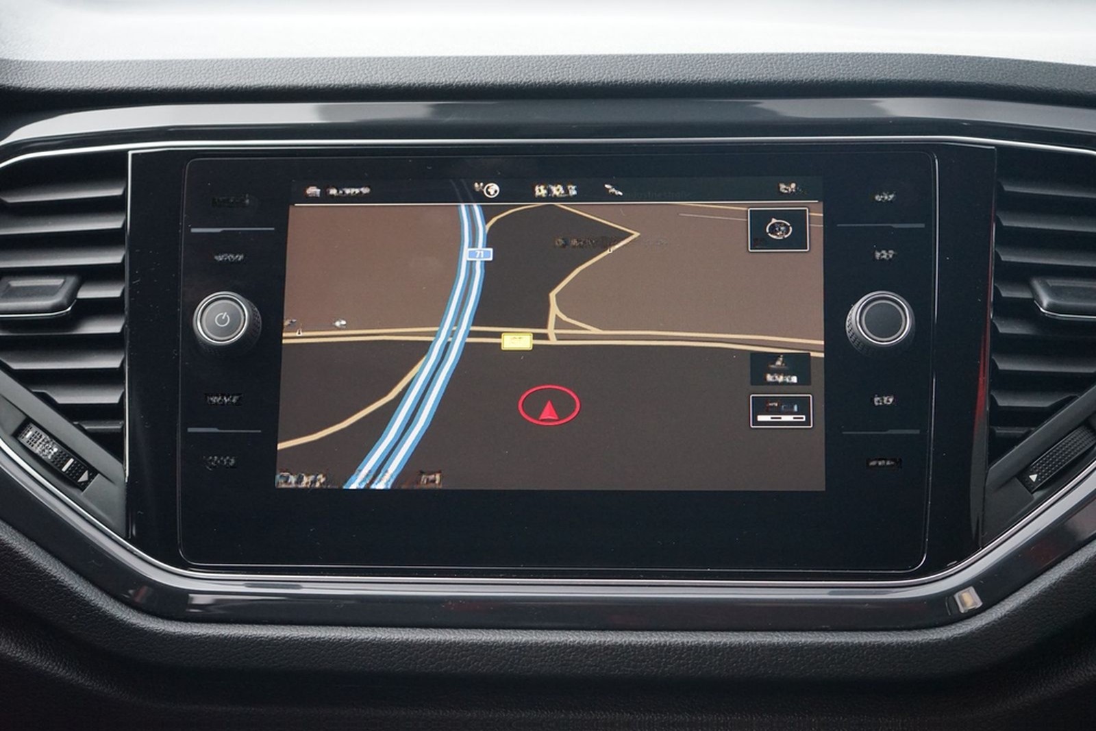Volkswagen T-Roc 2.0 Sport R-Line 4Motion LED ACC AHK Navi foto 13