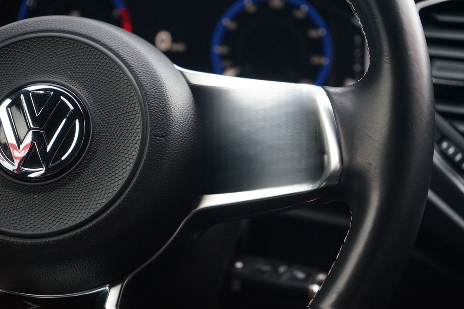 Volkswagen T-Roc 2.0 Sport R-Line 4Motion LED ACC AHK Navi foto 27