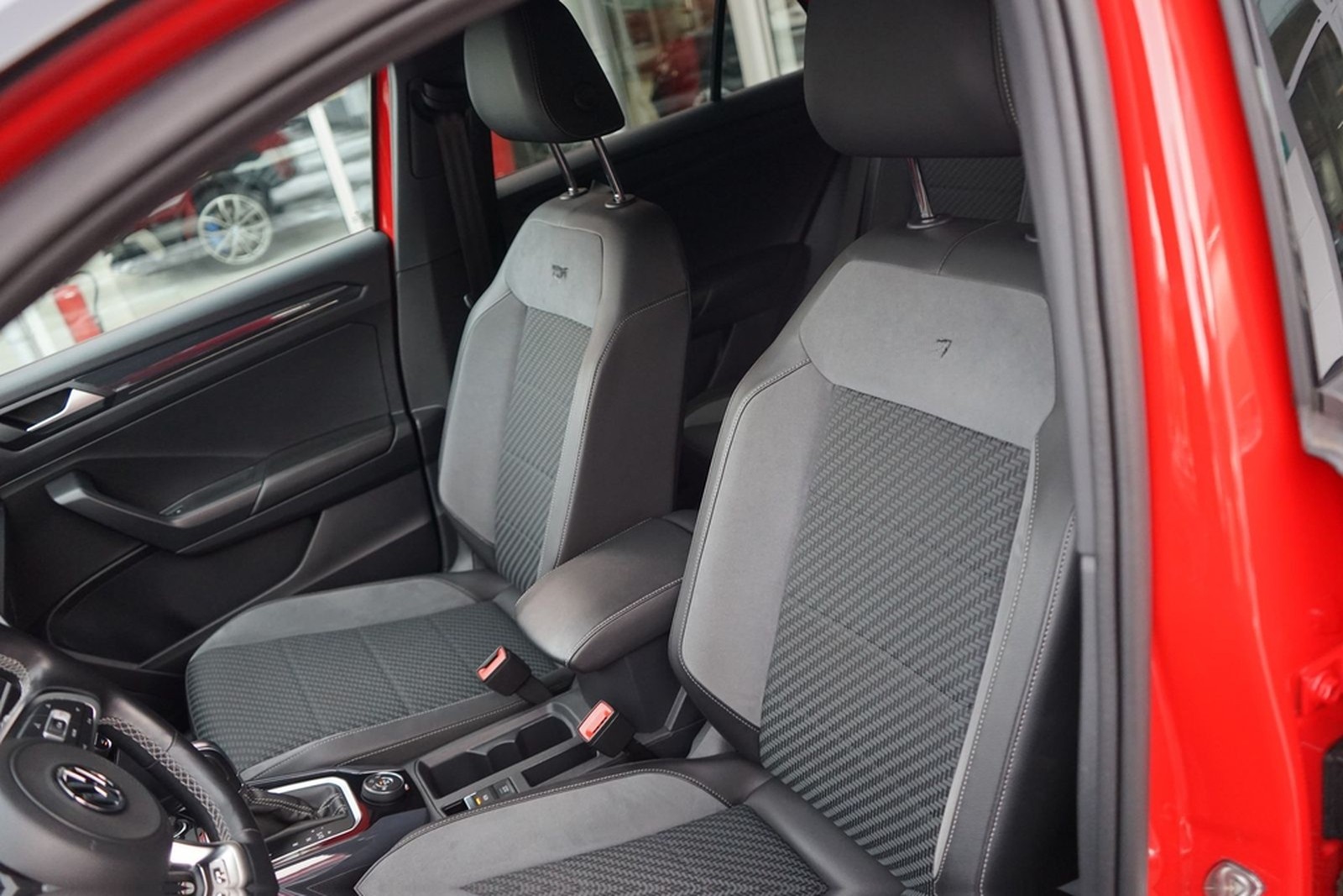 Volkswagen T-Roc 2.0 Sport R-Line 4Motion LED ACC AHK Navi foto 10