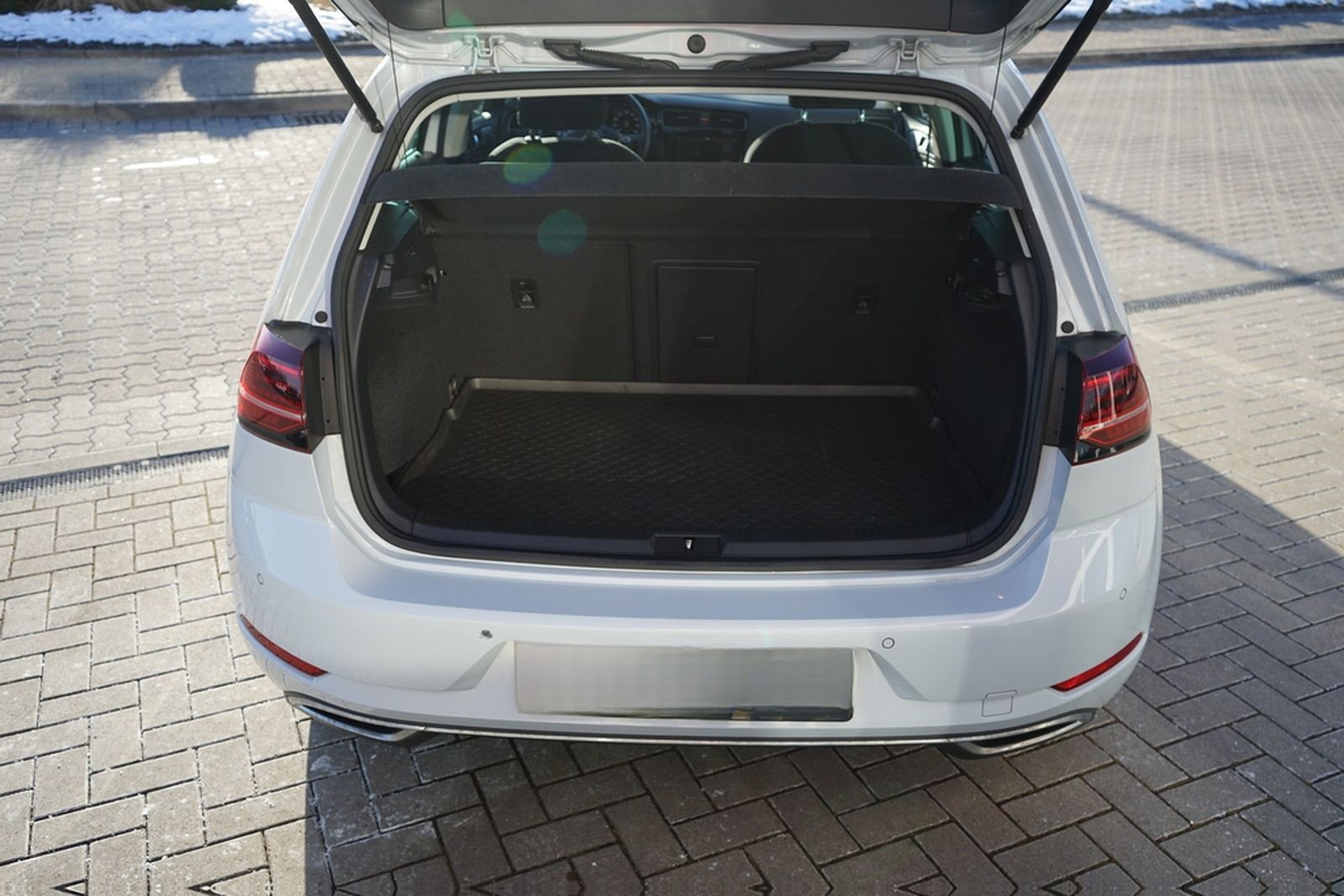Volkswagen Golf VII 1.5 TSI Highline DSG LED Navi DAB ACC foto 41