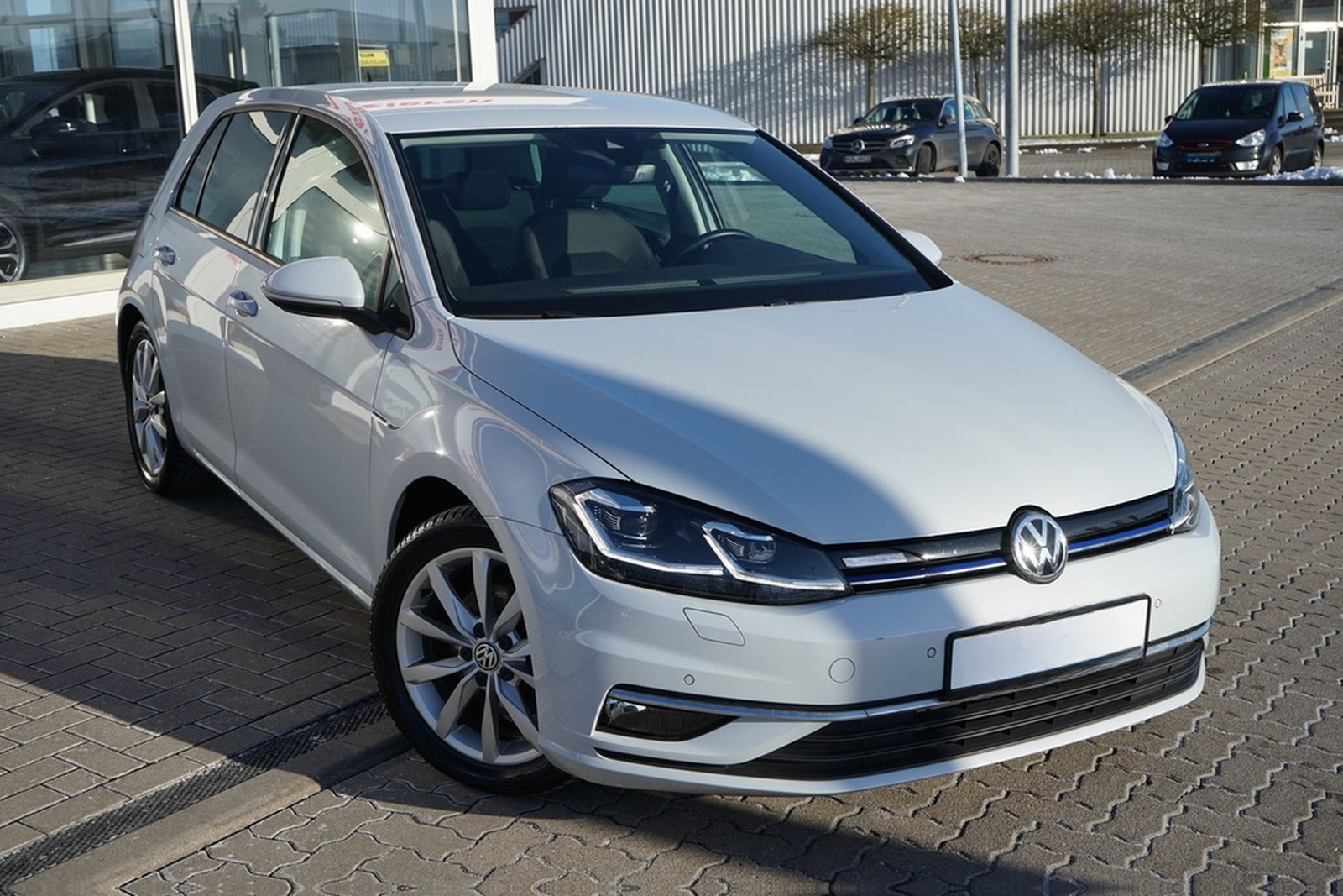 Volkswagen Golf VII 1.5 TSI Highline DSG LED Navi DAB ACC foto 8