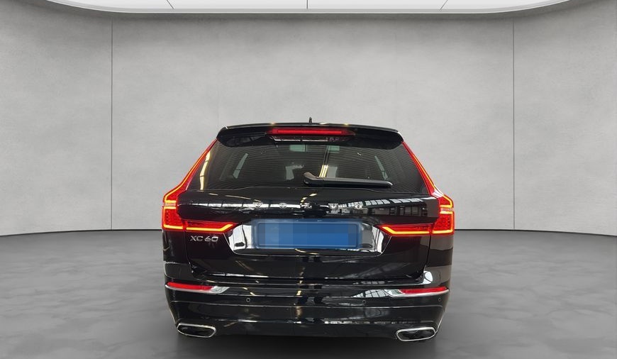 Volvo XC60 D4 Inscription Glasd Head-Up BLIS Kamera Le foto 4