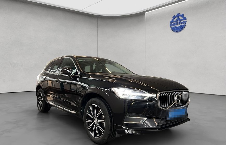 Volvo XC60 D4 Inscription Glasd Head-Up BLIS Kamera Le foto 8