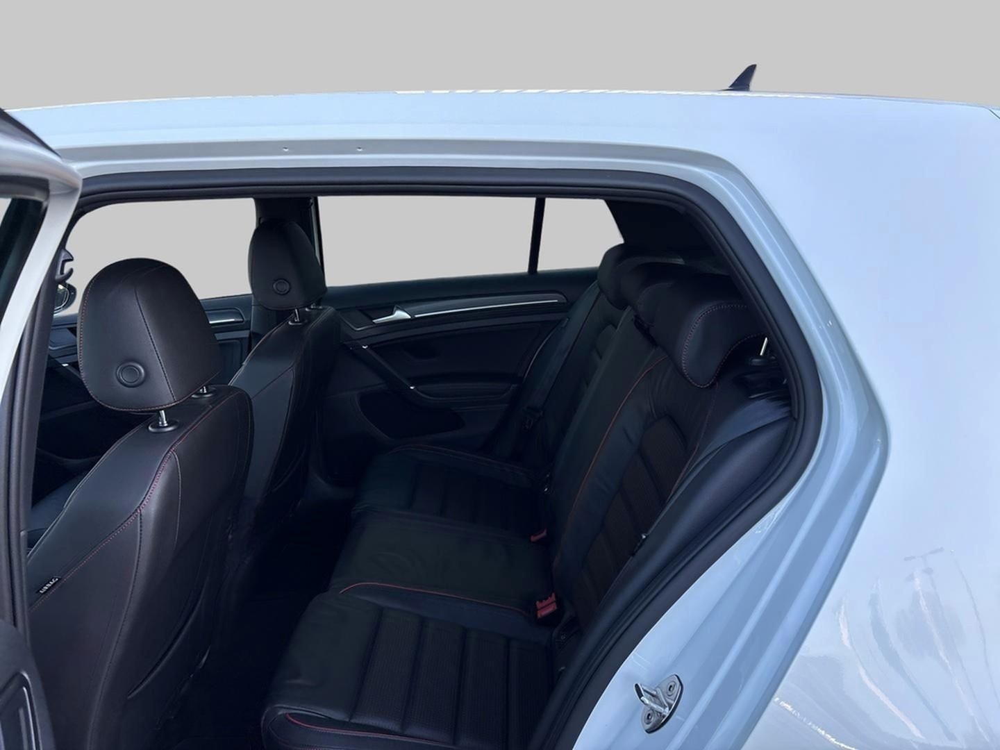Volkswagen Golf GTI PANO LEDER ACC KAMERA NAVI LED DYNAUDIO foto 8
