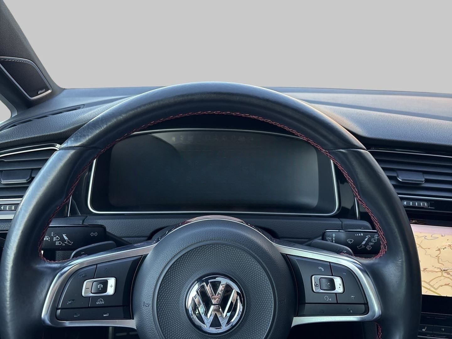 Volkswagen Golf GTI PANO LEDER ACC KAMERA NAVI LED DYNAUDIO foto 10