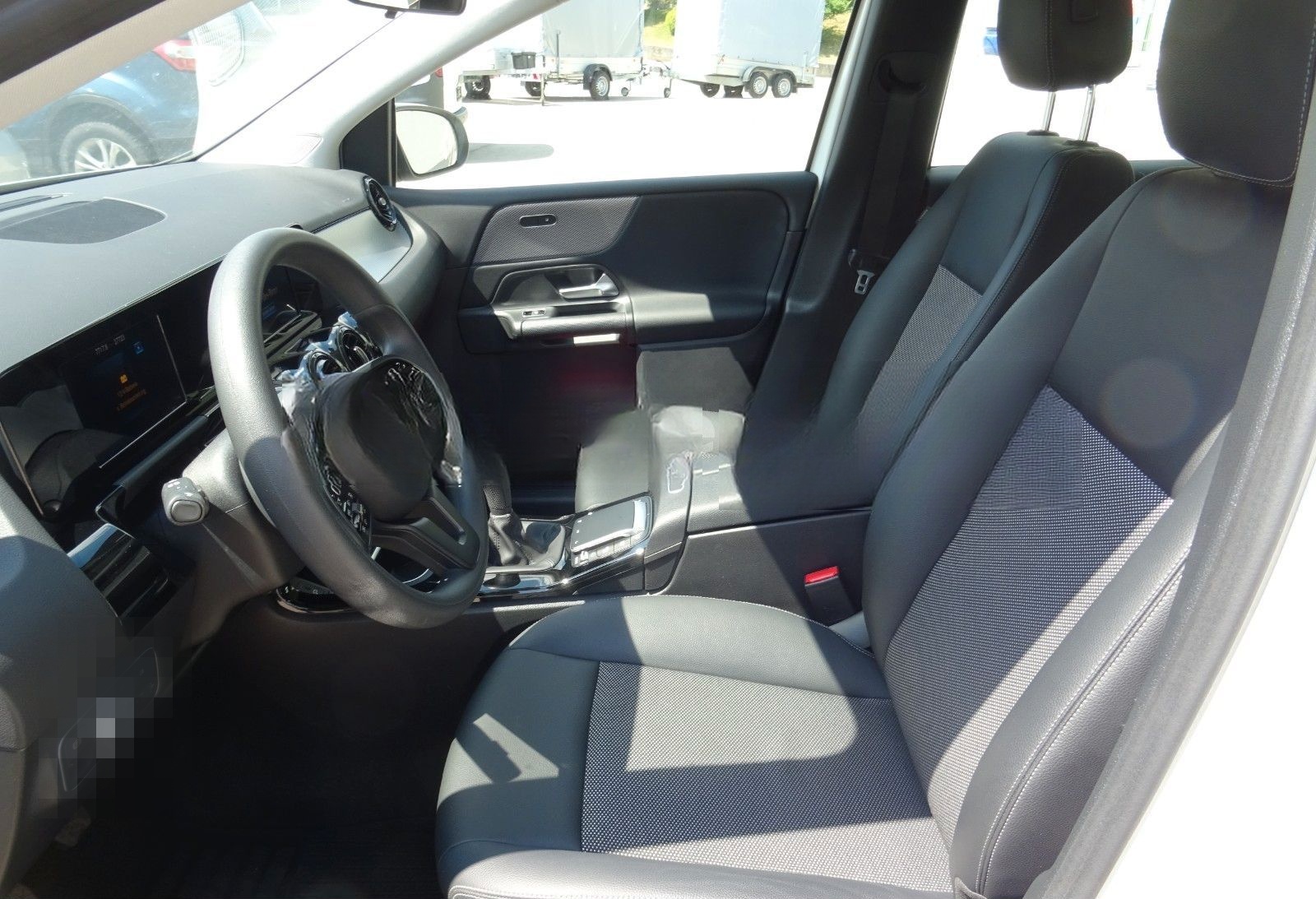 Mercedes-Benz B 180 #SHZ #NAVI #PDC #Business-Paket #1.Hand foto 14