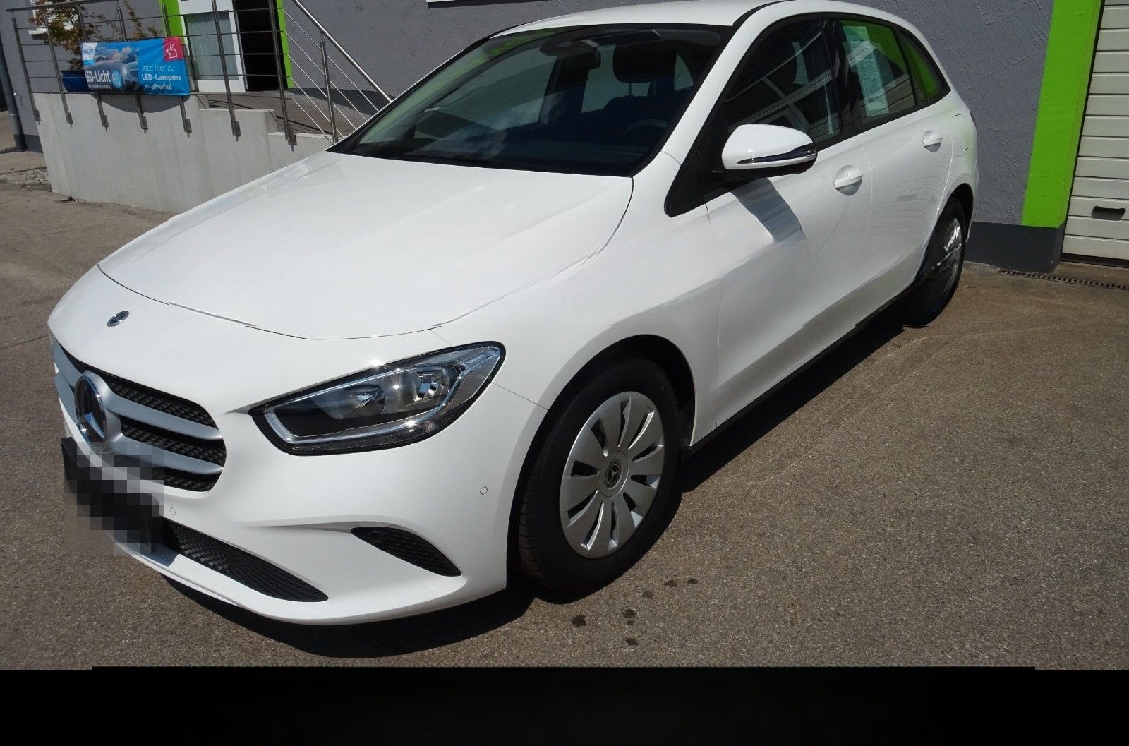 Mercedes-Benz B 180 #SHZ #NAVI #PDC #Business-Paket #1.Hand foto 3