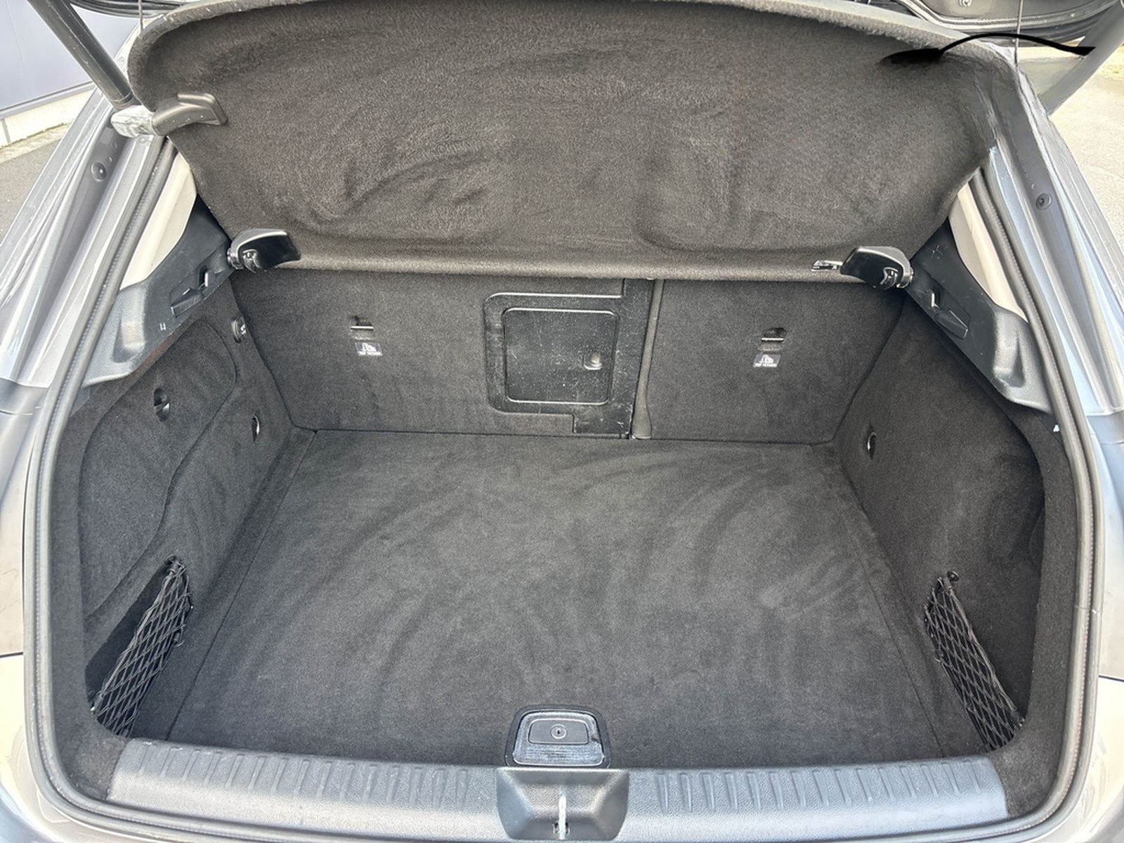 Mercedes-Benz GLA 200 Urban foto 14