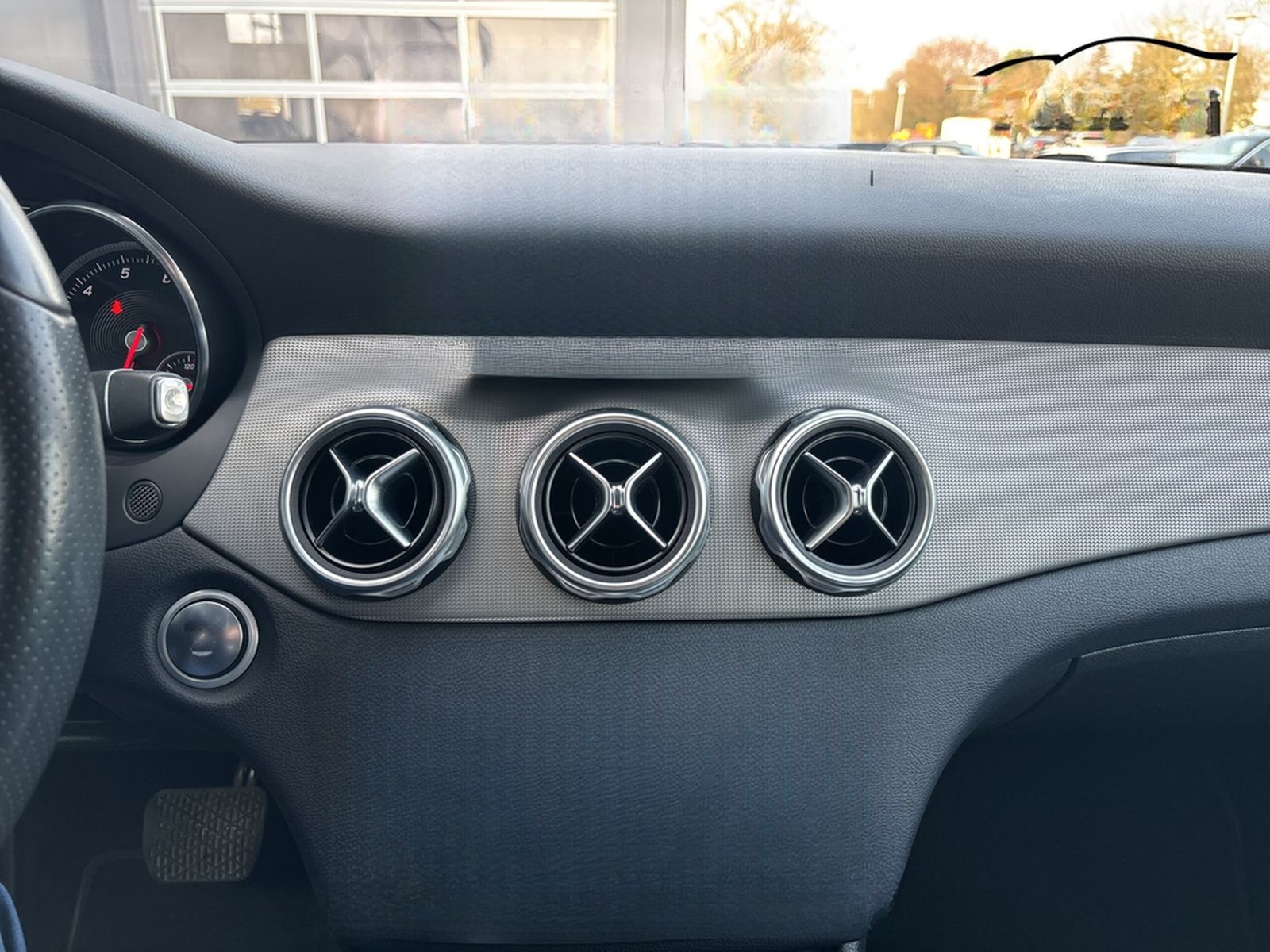 Mercedes-Benz GLA 200 Urban foto 18