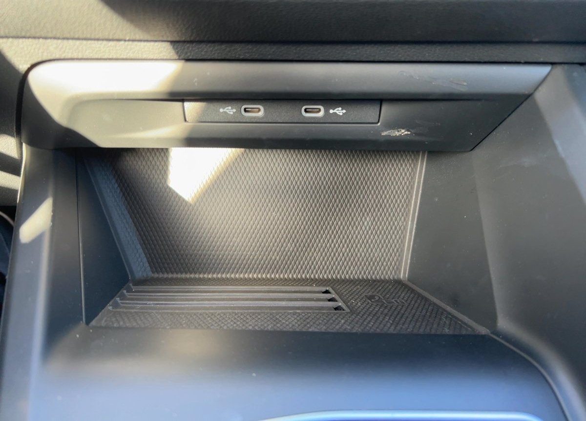 Volkswagen Golf VIII Life 1.5 eHybrid DSG APP+HUD+NAVI+ACC foto 15