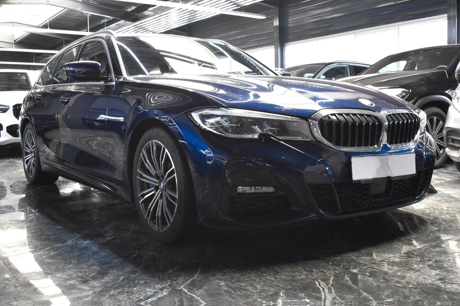 BMW 330 i Touring M SPORT*ACC*LASER*PANO*HEAD-UP*SHZ foto 11