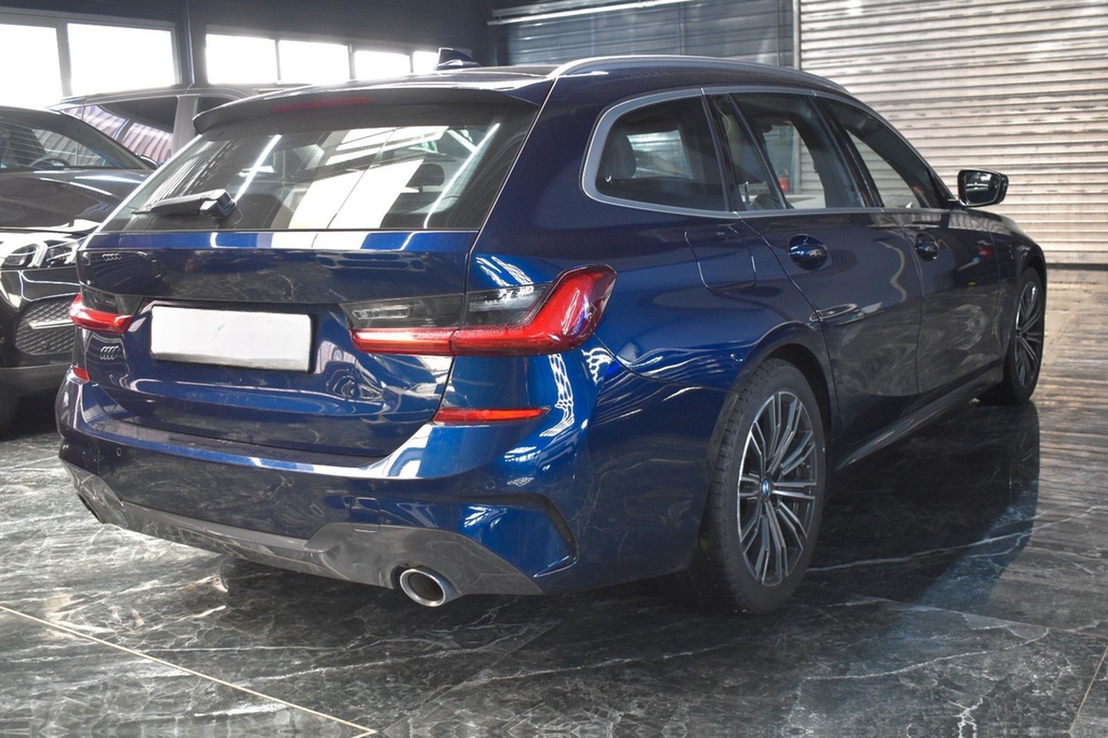 BMW 330 i Touring M SPORT*ACC*LASER*PANO*HEAD-UP*SHZ foto 4