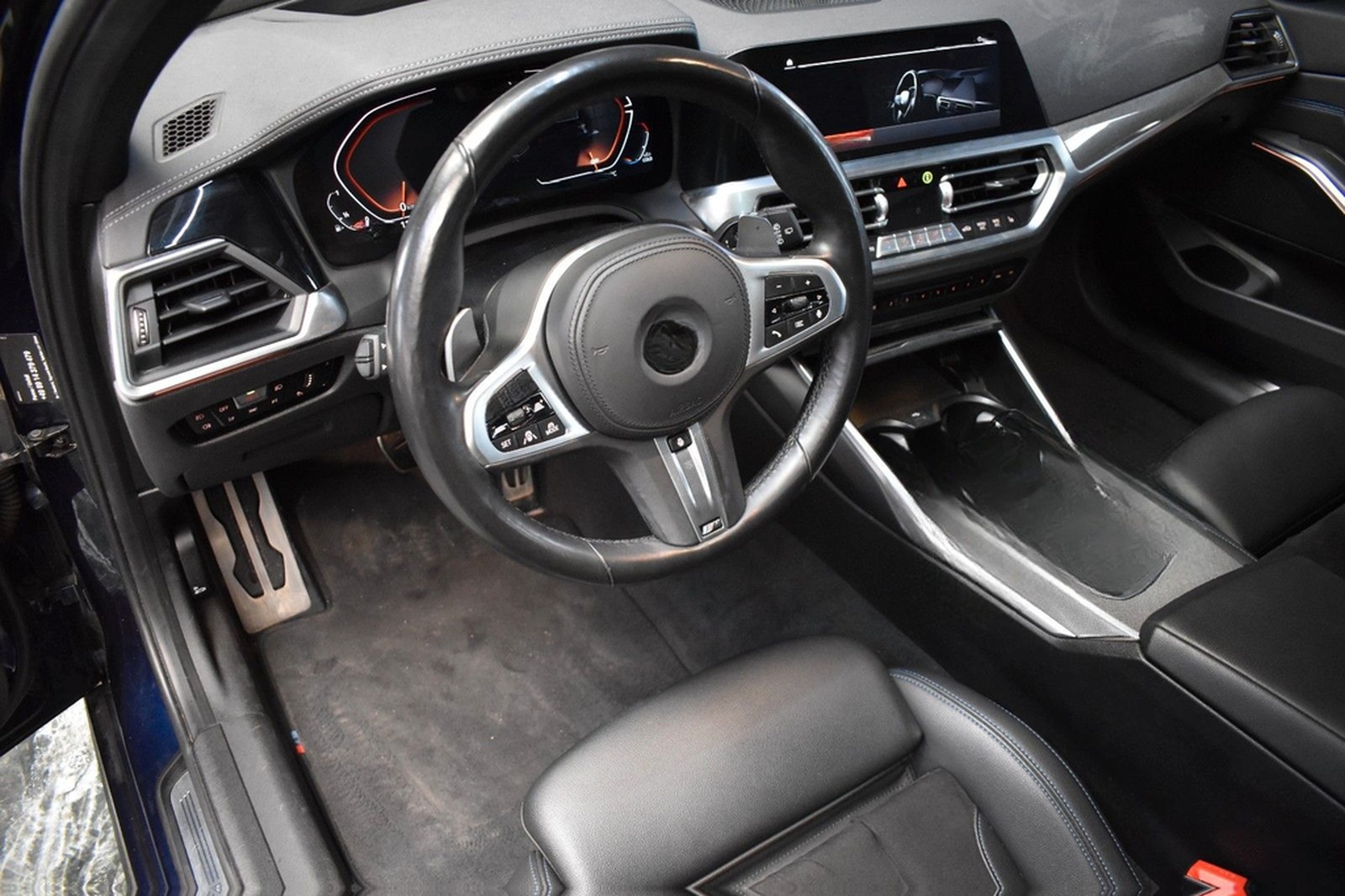 BMW 330 i Touring M SPORT*ACC*LASER*PANO*HEAD-UP*SHZ foto 6