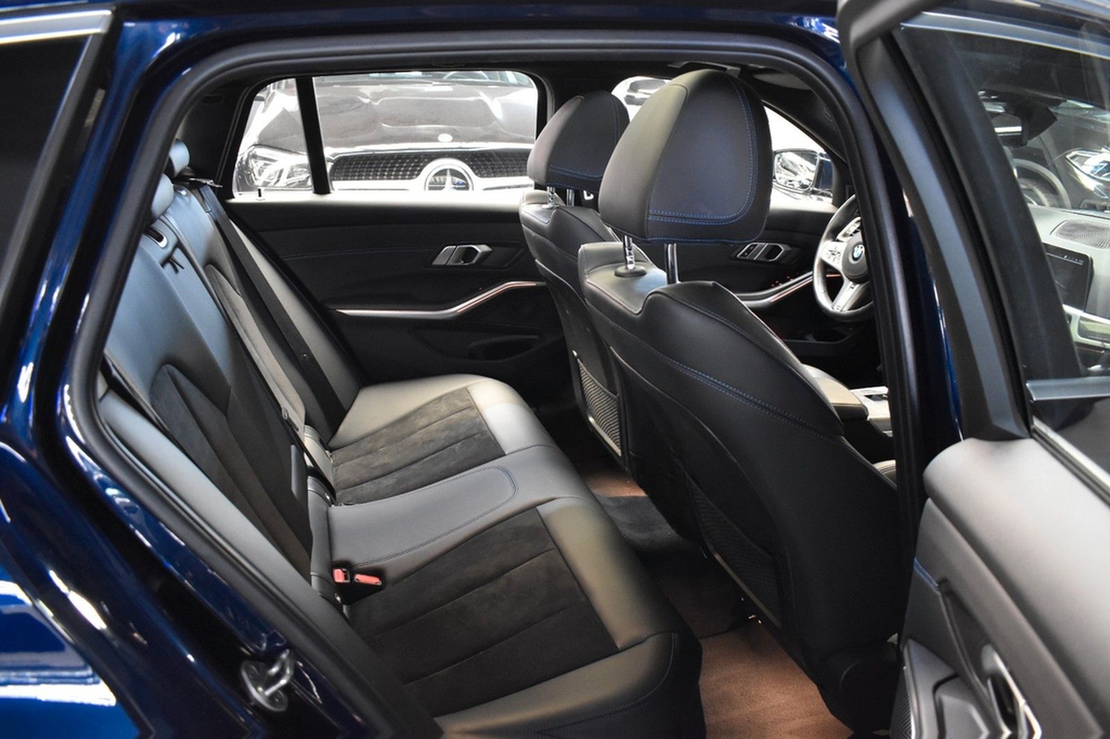 BMW 330 i Touring M SPORT*ACC*LASER*PANO*HEAD-UP*SHZ foto 10