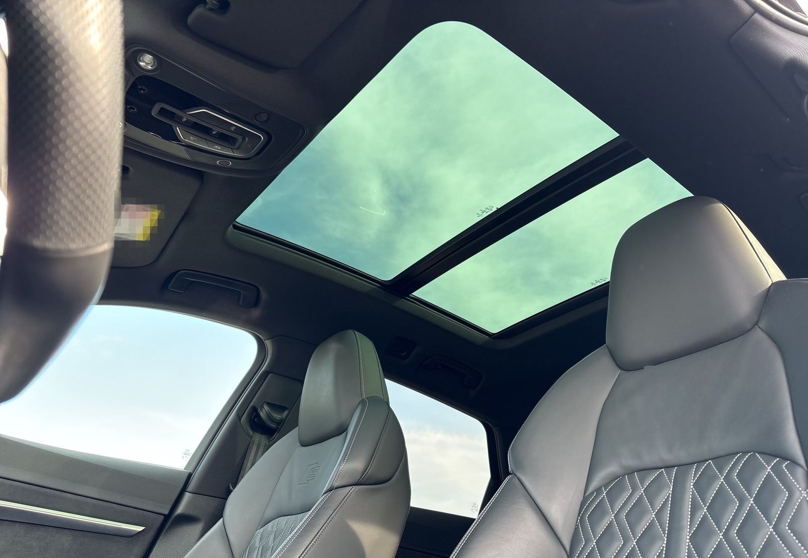 Audi e-tron S quattro 370kW Kamera/Matrix/Pano/AHK foto 14