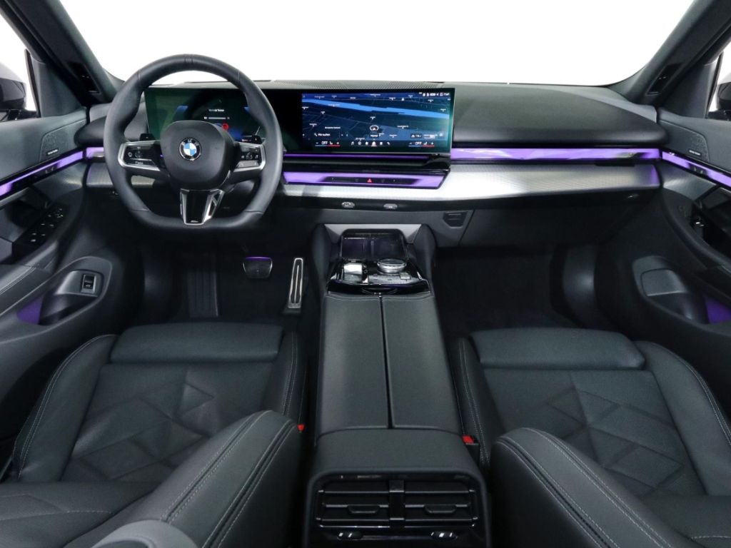 BMW 520 xd M Sport Pro Memory LED 360 H&K Icon. Glow foto 9