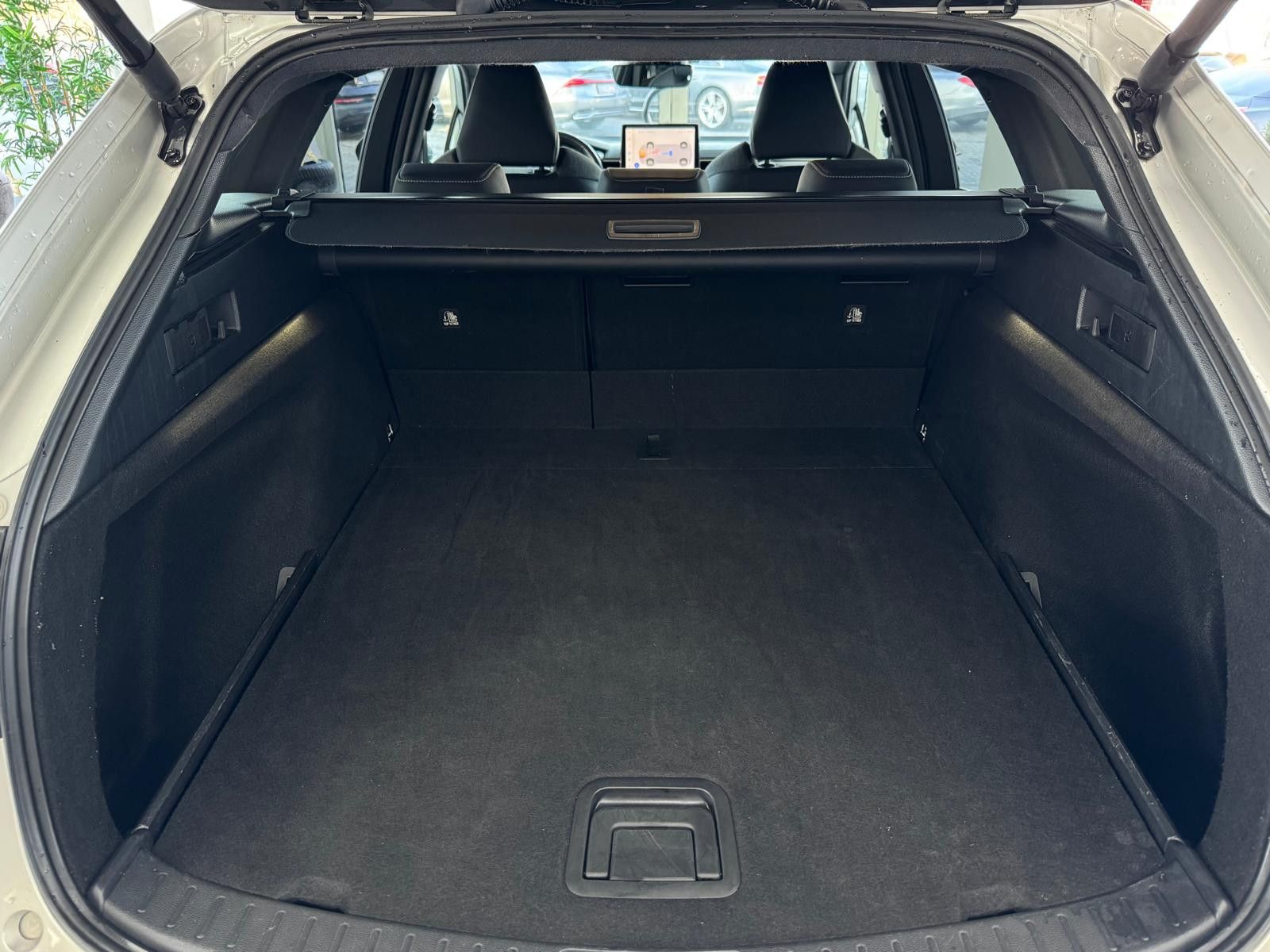 Toyota Corolla 1.8 Touring Sports Hybrid TeamD"SPUR ASS foto 8