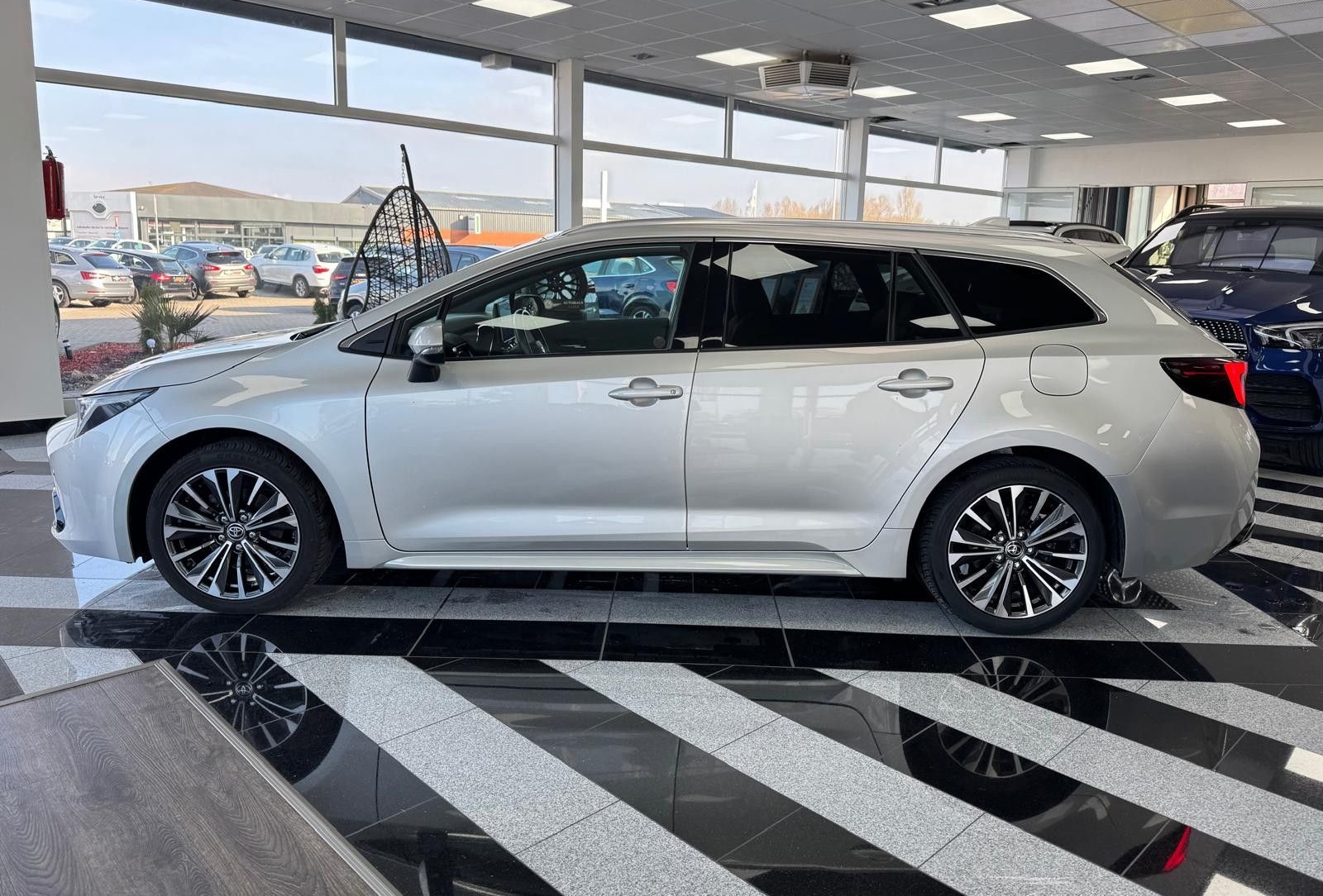 Toyota Corolla 1.8 Touring Sports Hybrid TeamD"SPUR ASS foto 10