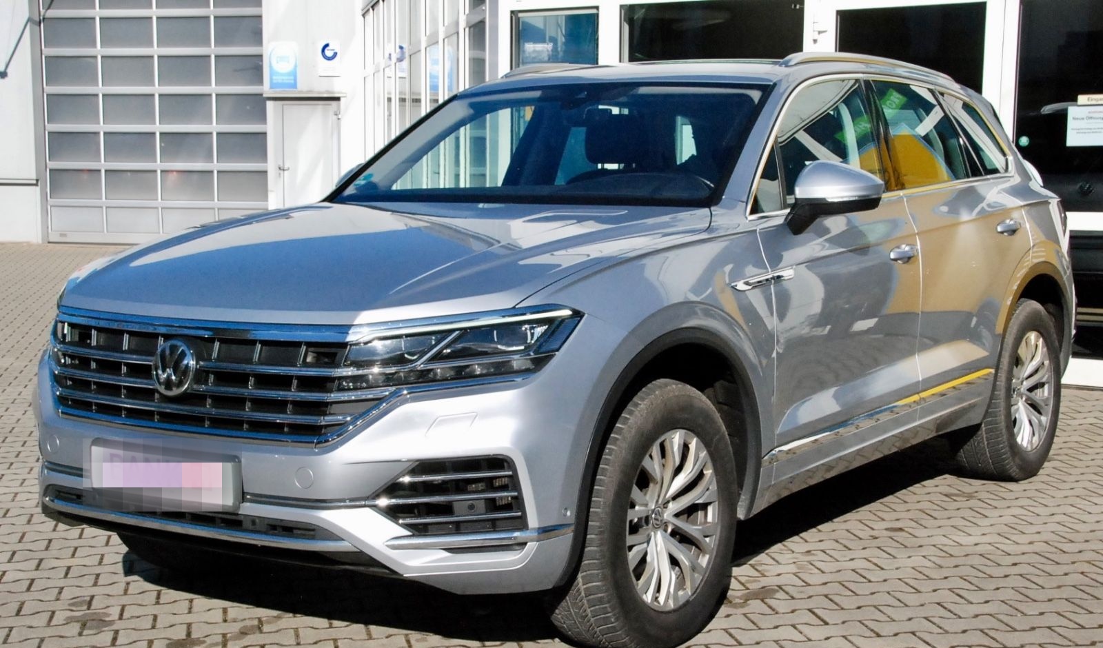 Volkswagen Touareg 3.0TDI Elegance 4Motion 2.HAND foto 2