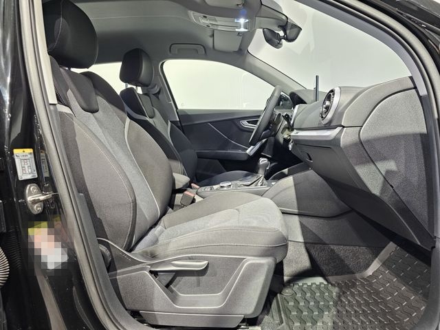 Audi Q2 35 TFSI Virtual Kamera StandheizungSportsitze foto 14