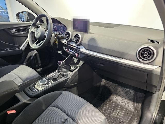 Audi Q2 35 TFSI Virtual Kamera StandheizungSportsitze foto 18