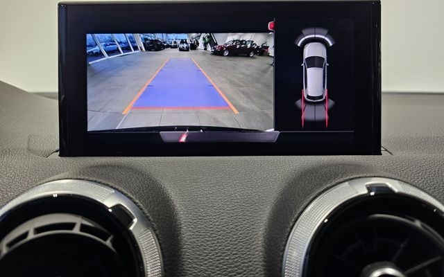 Audi Q2 35 TFSI Virtual Kamera StandheizungSportsitze foto 21