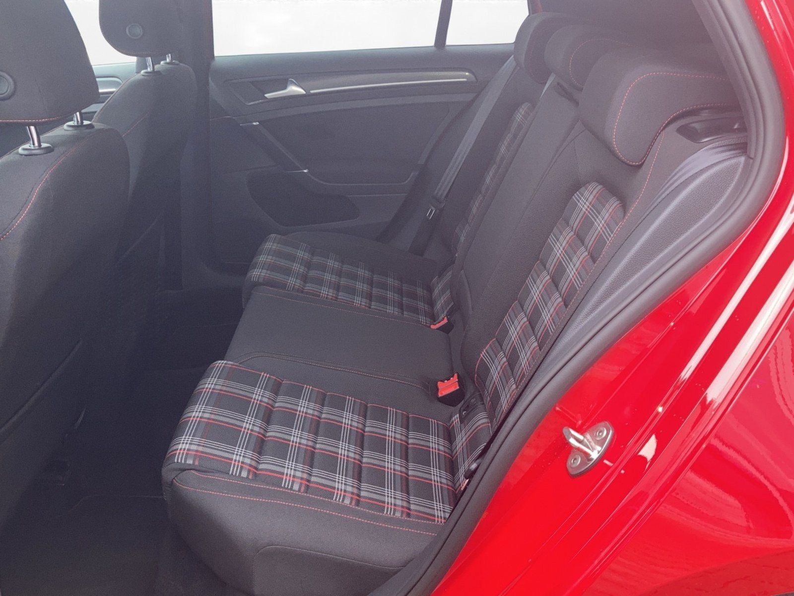 Volkswagen Golf VII GTI 2.0 TSI DSG | PANO | NAVI | ACC | foto 11