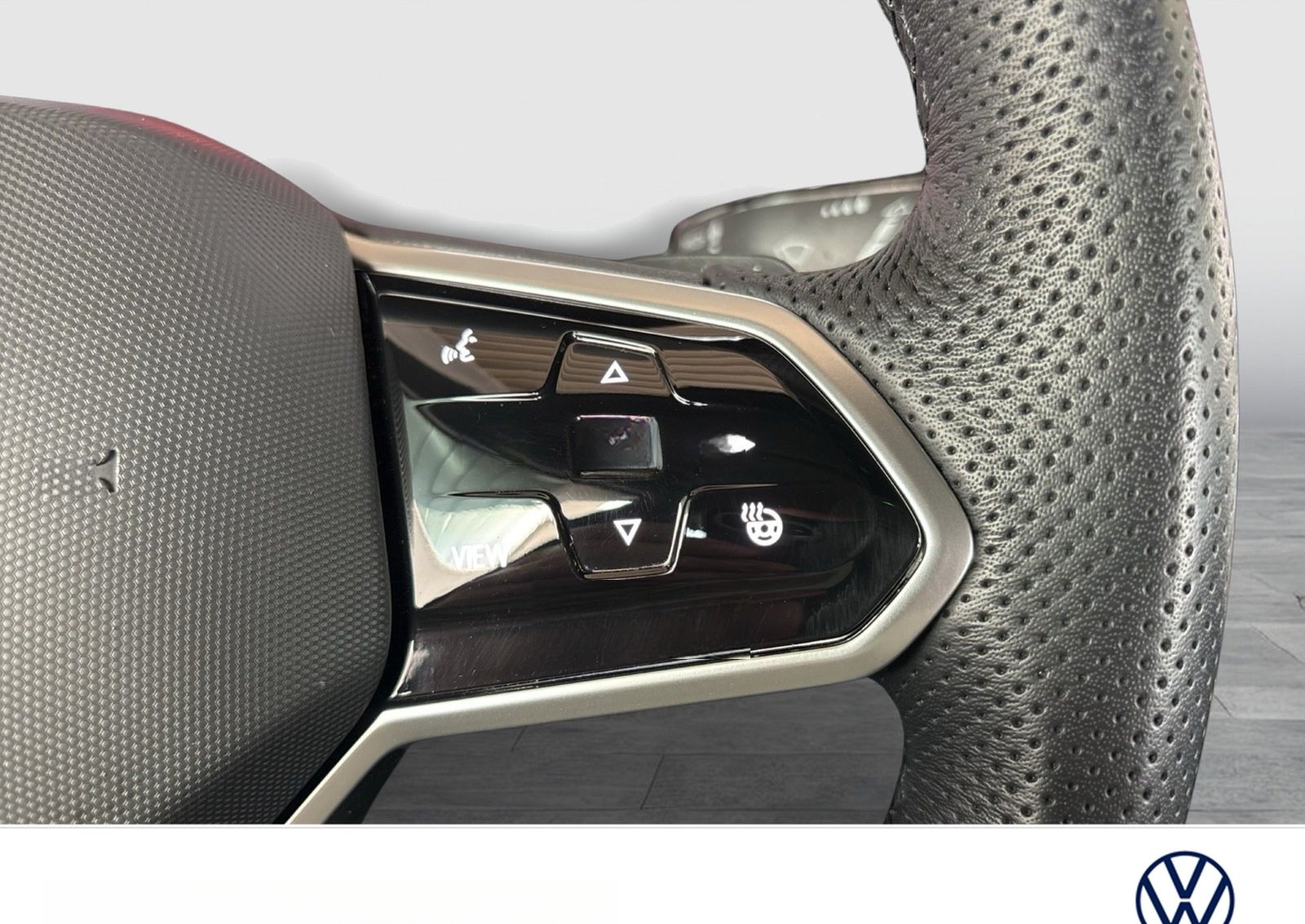Volkswagen Golf VIII 1.5 eTSI R-LINE VIRTUALCOCKPIT CARPLAY foto 16