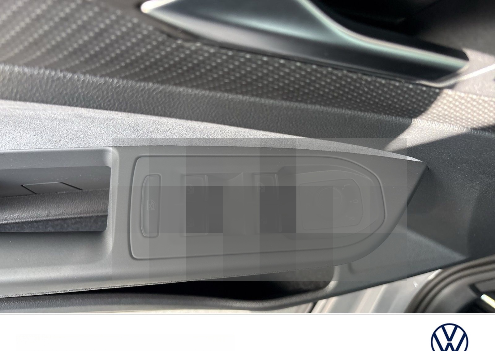 Volkswagen Golf VIII 1.5 eTSI R-LINE VIRTUALCOCKPIT CARPLAY foto 18