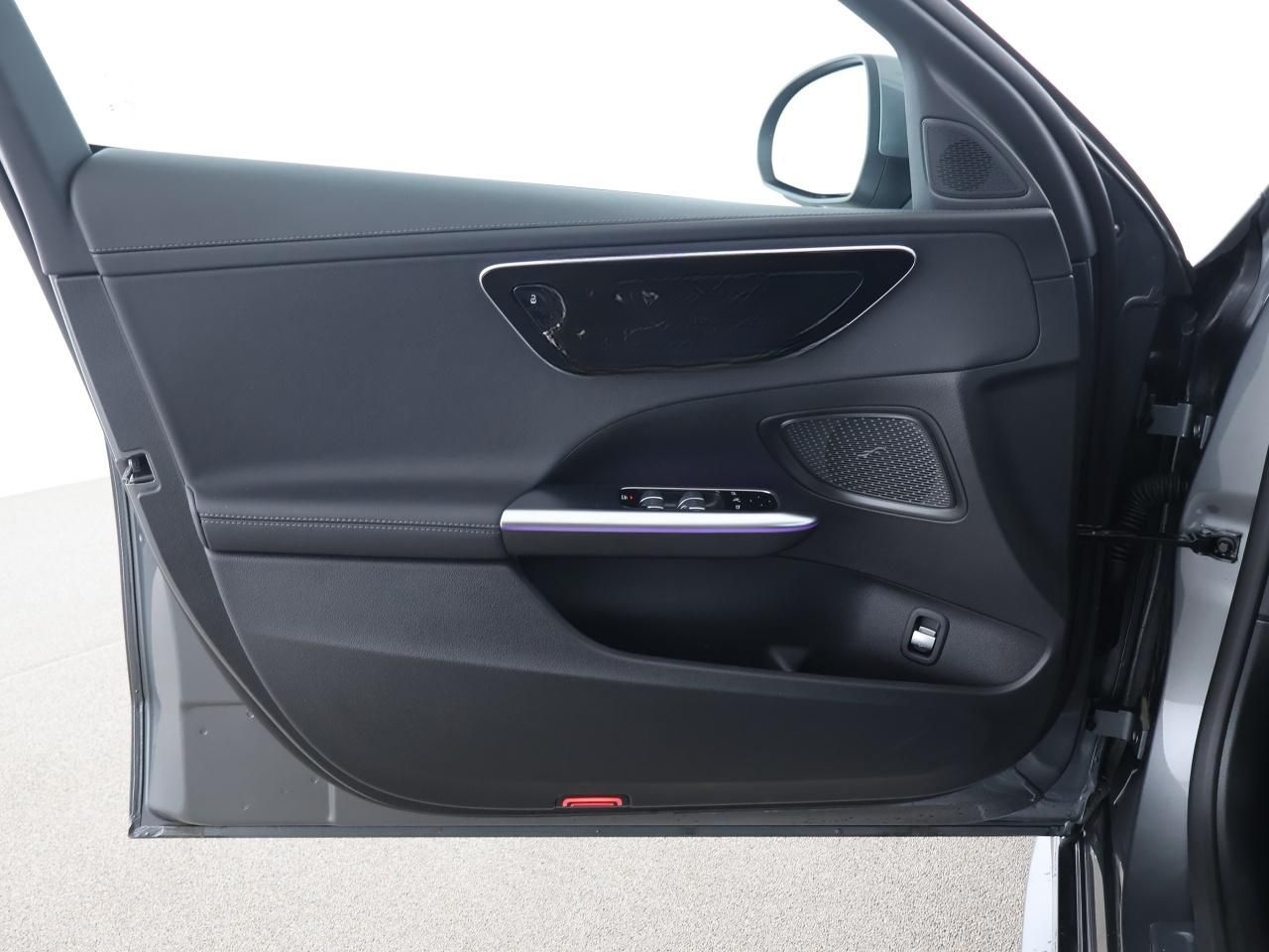 Mercedes-Benz C 200 T AMG Digital Light Distronic Memory 360 foto 14