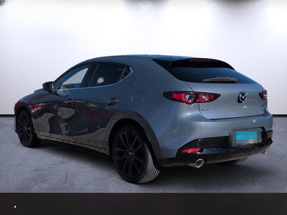 Mazda 3 SKY-X 180 AWD SELECTION DES-P BOSE+360+NAV+LED foto 4