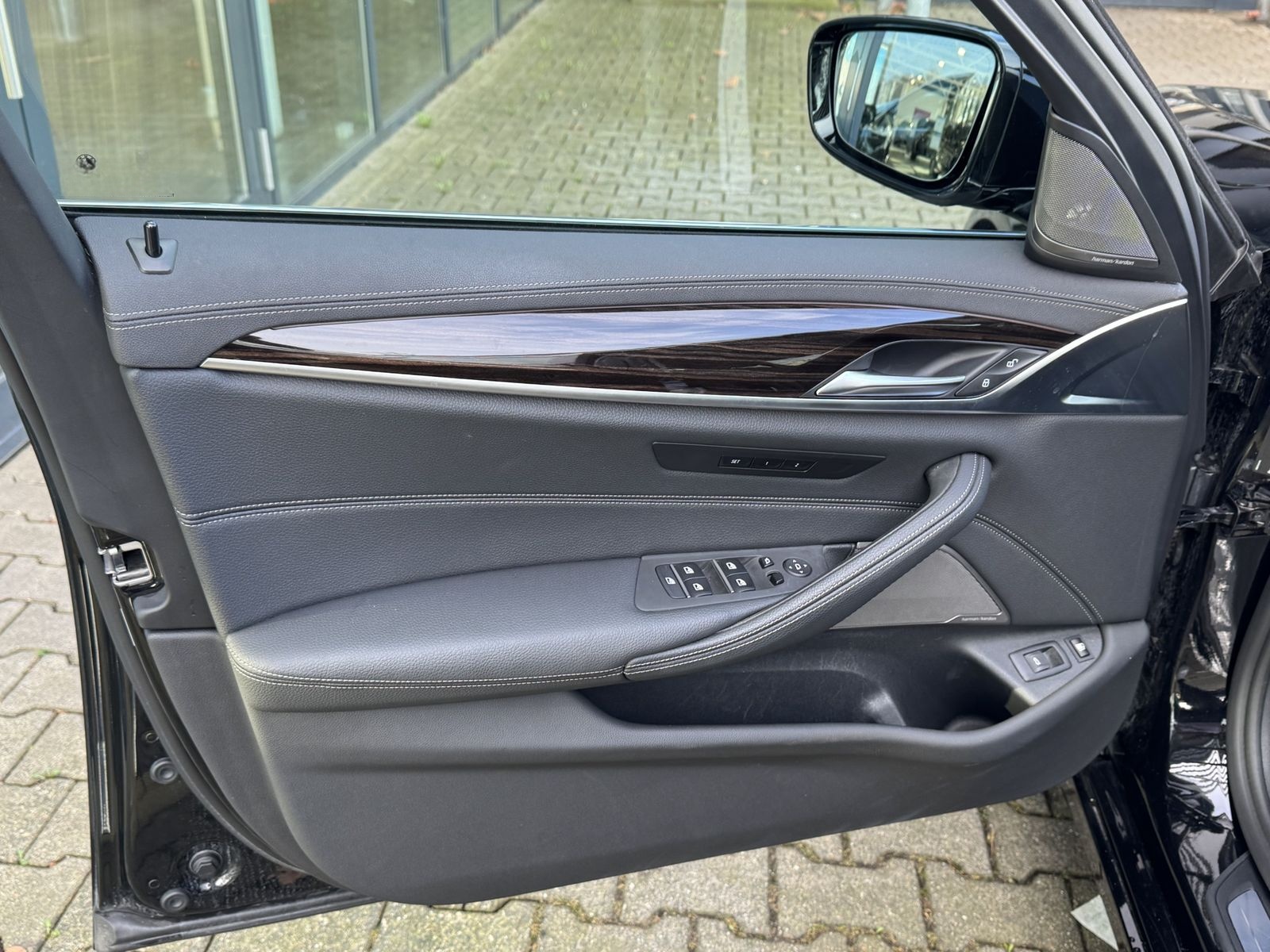 BMW 530e xDrive Luxury AHK DaPro Ad-LED 360° HuD h&k foto 15