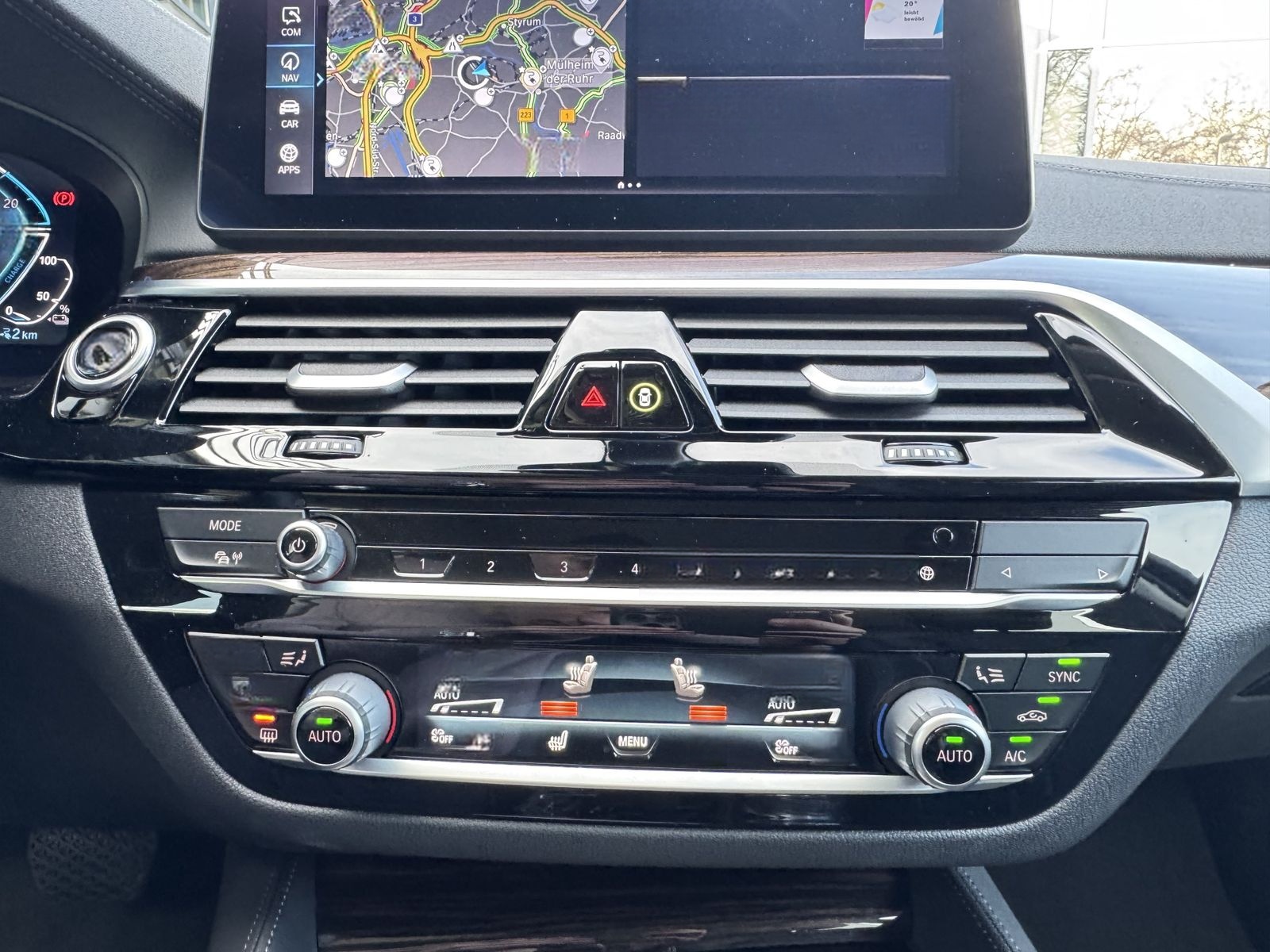BMW 530e xDrive Luxury AHK DaPro Ad-LED 360° HuD h&k foto 25